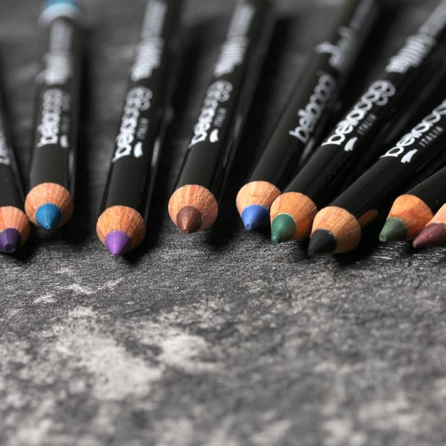 LÁPIS EYE LINER